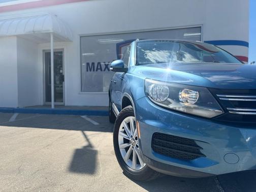 2017 Volkswagen Tiguan S