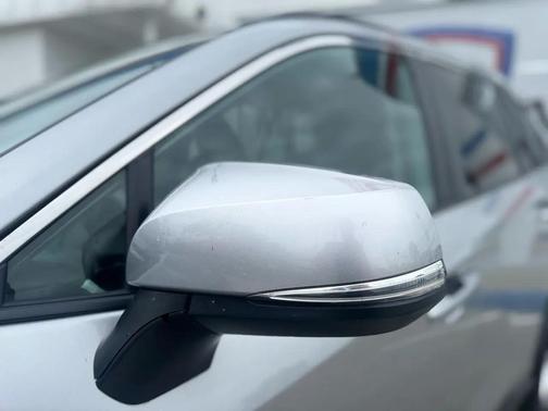 Silver Sky Metallic 2020 Toyota RAV4 XLE