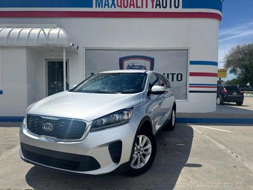 Sparkling Silver 2019 Kia Sorento L