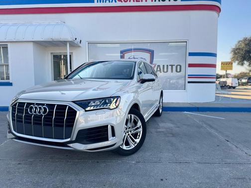 2020 Audi Q7 55 Premium Plus