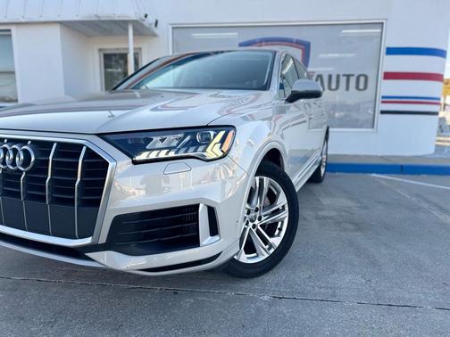 2020 Audi Q7 55 Premium Plus