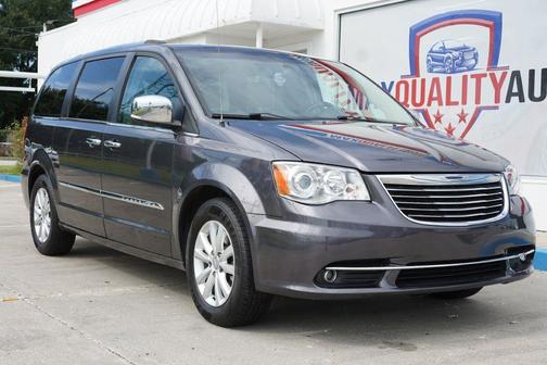2016 Chrysler Town & Country Limited Platinum