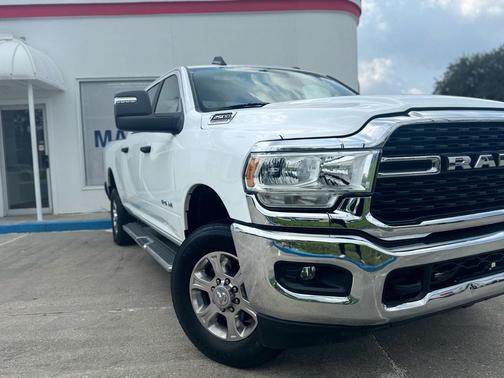 2024 RAM 2500 Tradesman Crew Cab SWB 4WD