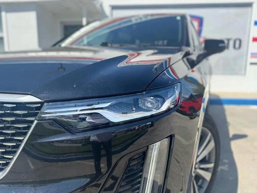 2022 Cadillac XT6 Premium Luxury AWD