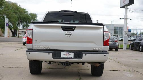 2018 Nissan Titan SV