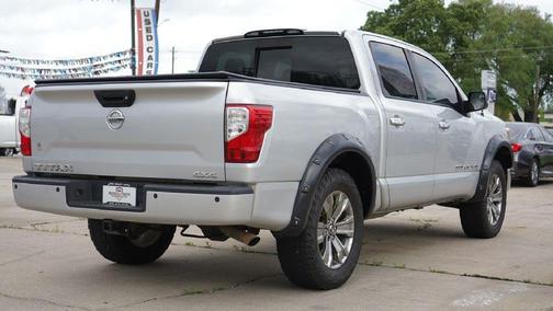 2018 Nissan Titan SV