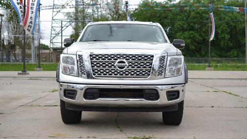 2018 Nissan Titan SV