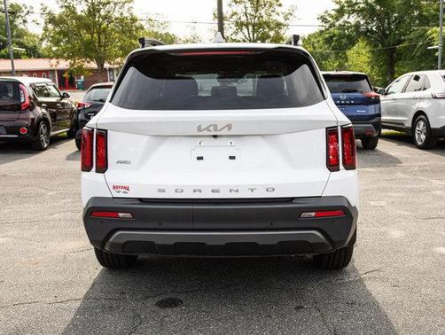 2022 Kia Sorento S