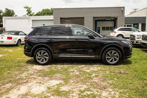 INFINITE BLACK MET CC 2025 Lincoln Corsair Premiere