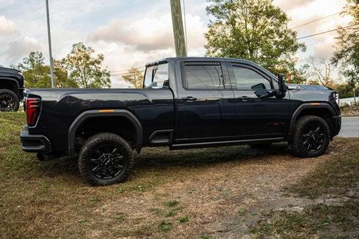 2024 GMC Sierra 2500 AT4