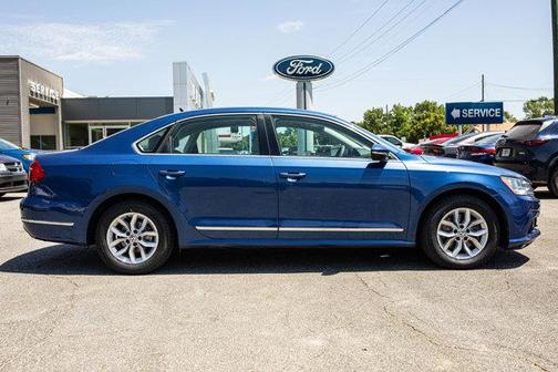 2016 Volkswagen Passat 1.8T S