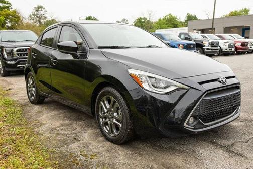2020 Toyota Yaris Sedan LE