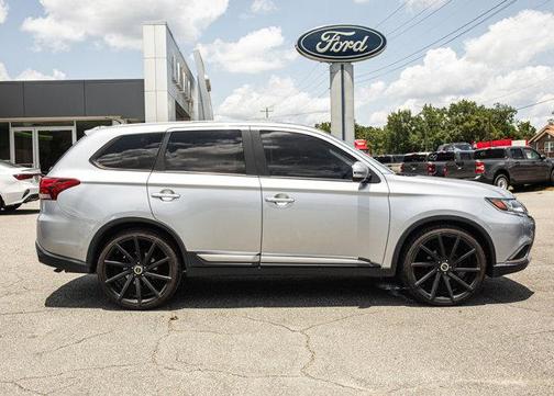 2016 Mitsubishi Outlander SE