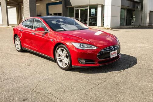 2014 Tesla Model S 