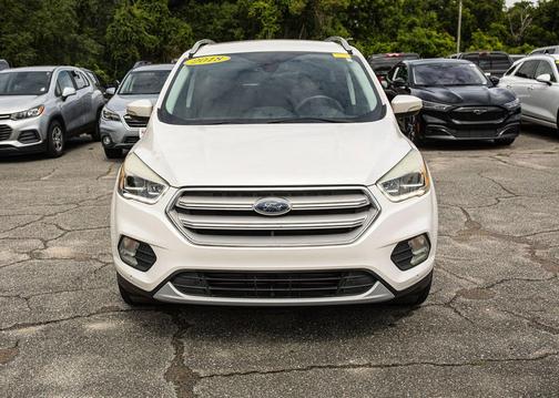 WHITE PLATINUM MET TRI-COAT 2018 Ford Escape Titanium