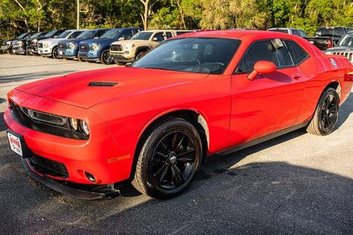 2022 Dodge Challenger SXT