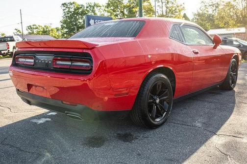 2022 Dodge Challenger SXT