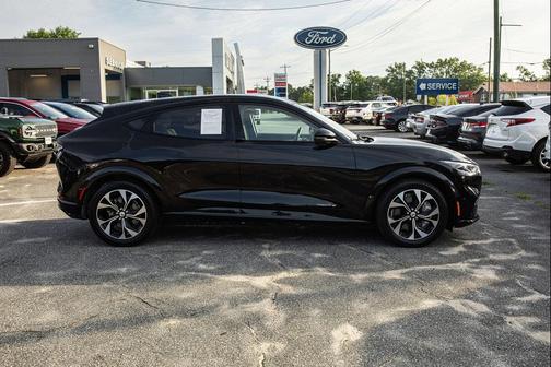 SHADOW BLACK 2022 Ford Mustang Mach-E Premium