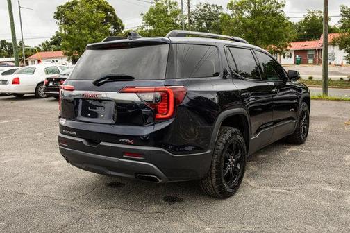 2021 GMC Acadia AWD AT4