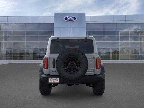 AVALANCHE GRAY 2026 Ford Bronco Badlands