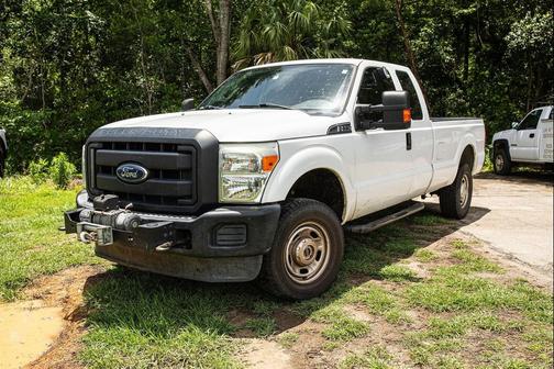 OXFORD WHITE 2015 Ford F-250 XL