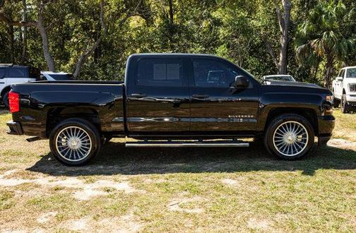 2018 Chevrolet Silverado 1500 Custom