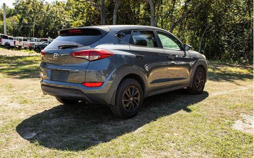 2018 Hyundai TUCSON SE