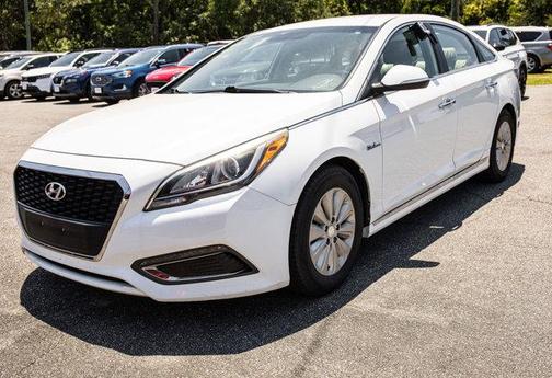 2016 Hyundai SONATA Hybrid SE