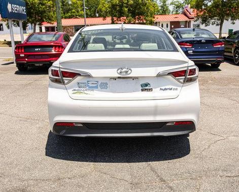 2016 Hyundai SONATA Hybrid SE