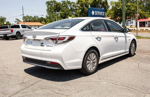 2016 Hyundai SONATA Hybrid SE