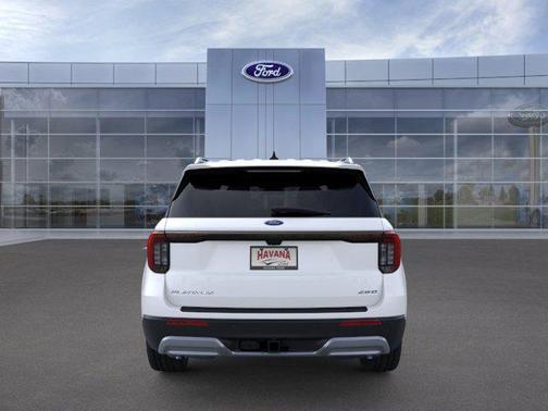 Star White Metallic Tri-Coat 2026 Ford Explorer Platinum