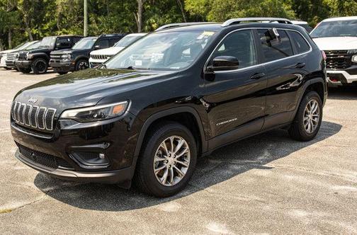 Diamond Black Crystal Pearlcoat 2021 Jeep Cherokee Latitude Lux