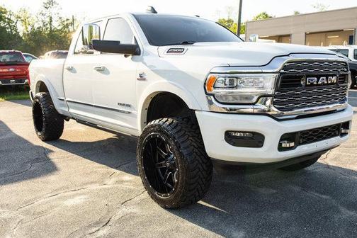 2019 RAM 2500 Limited Crew Cab 4x4 6'4' Box