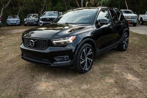 2019 Volvo XC40 T4 R-Design