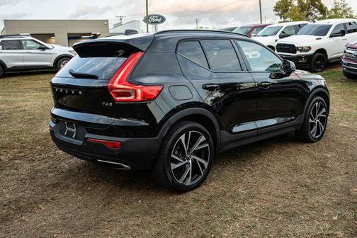 2019 Volvo XC40 T4 R-Design
