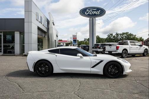 Arctic White 2015 Chevrolet Corvette Stingray