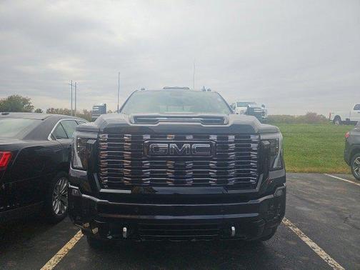 2025 GMC Sierra 3500 Denali