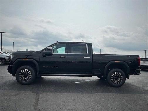 2025 GMC Sierra 3500 Denali