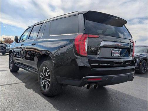 2024 GMC Yukon XL 4WD AT4