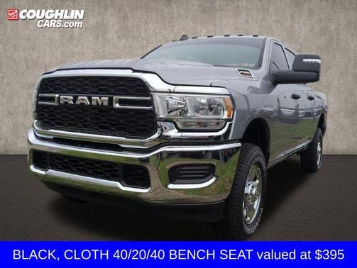 2024 RAM 2500 Tradesman Crew Cab 4x4 6'4' Box