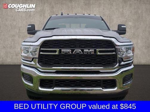 2024 RAM 2500 Tradesman Crew Cab 4x4 6'4' Box