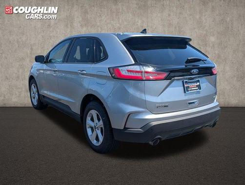 Iconic Silver Metallic 2020 Ford Edge SE