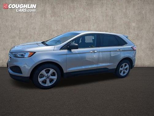 Iconic Silver Metallic 2020 Ford Edge SE
