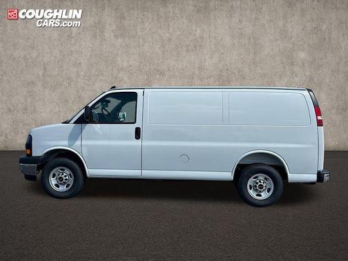 2025 GMC Savana 2500 Work Van