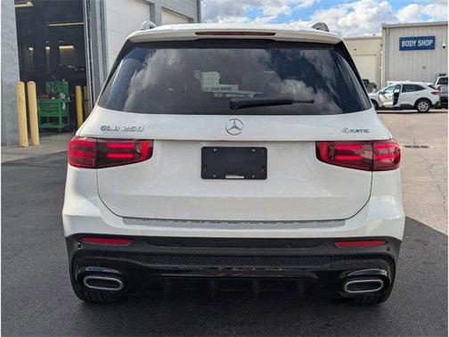 2024 Mercedes-Benz GLB 250 4MATIC