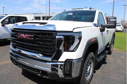 2025 GMC Sierra 2500 Base
