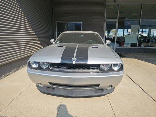2009 Dodge Challenger SRT8
