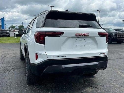 2026 GMC Terrain AWD AT4