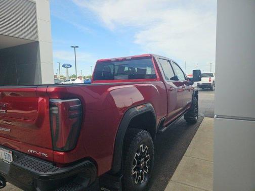 2025 GMC Sierra 2500 AT4