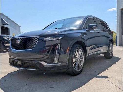 2024 Cadillac XT6 Premium Luxury FWD